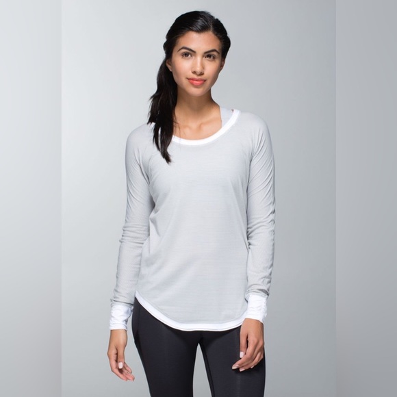NWOT Lululemon Lightened Up Long Sleeve
Heathered Light Grey / White - Picture 2 of 9